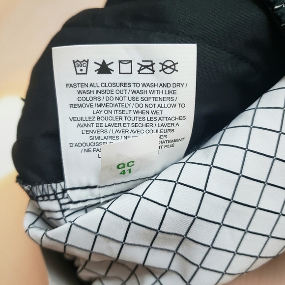 Nike | Sportswear Tech Pack Shorts | Small - Picture 11 of 12